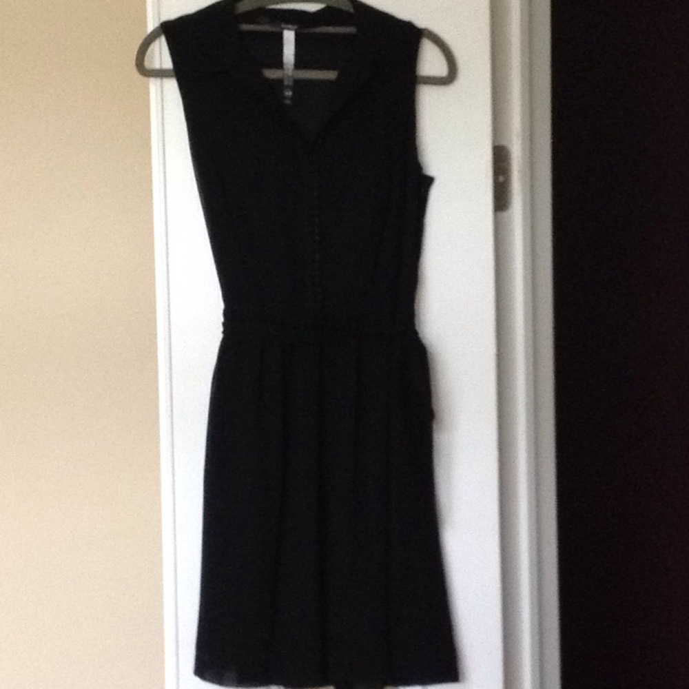 Kenzie XS black sleeveless dress